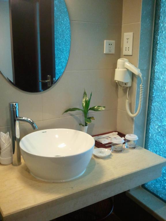 Lutianhua Hotel Chengdu Chambre photo